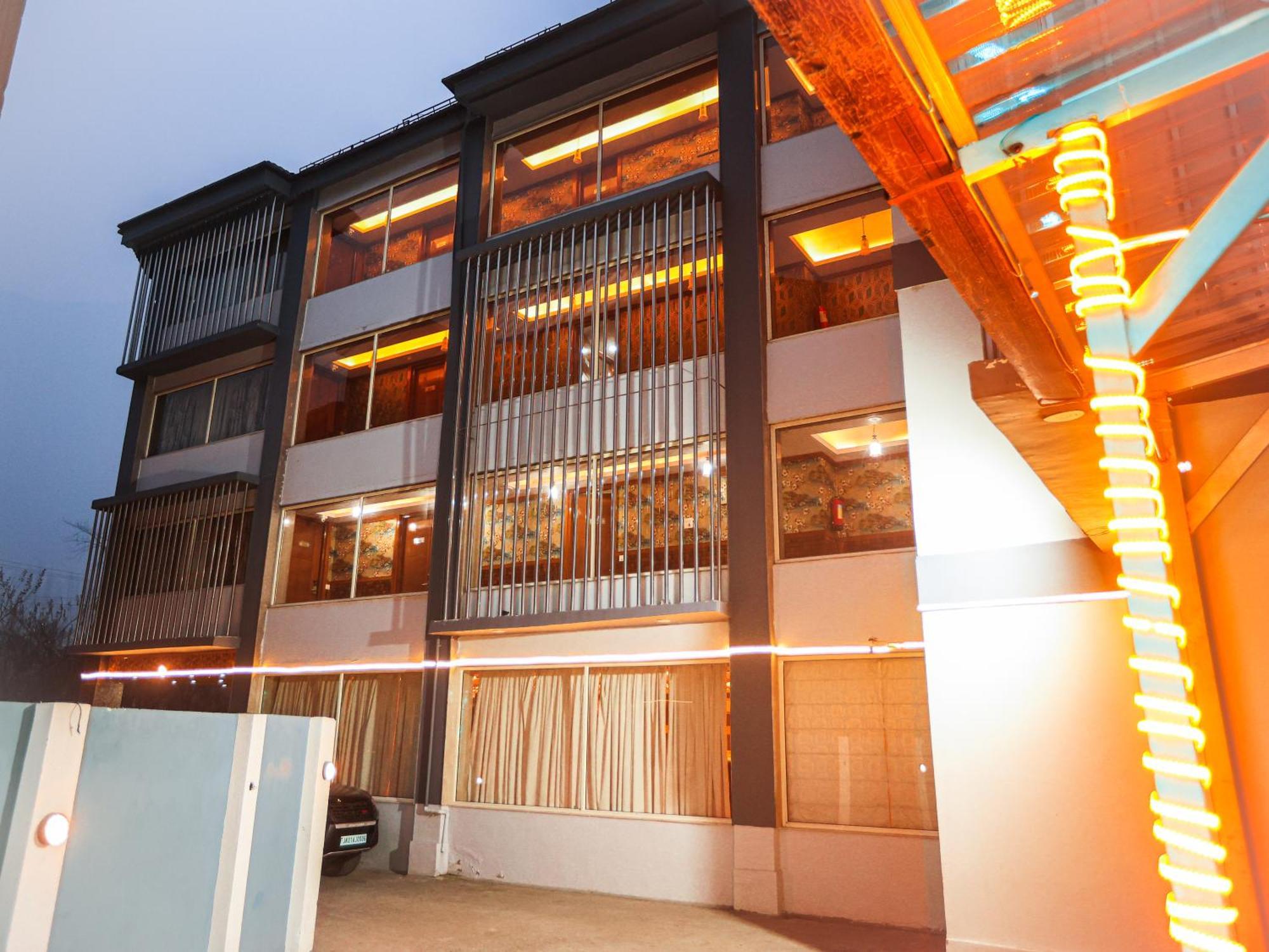 Hotel The Montreal Telbal 外观 照片